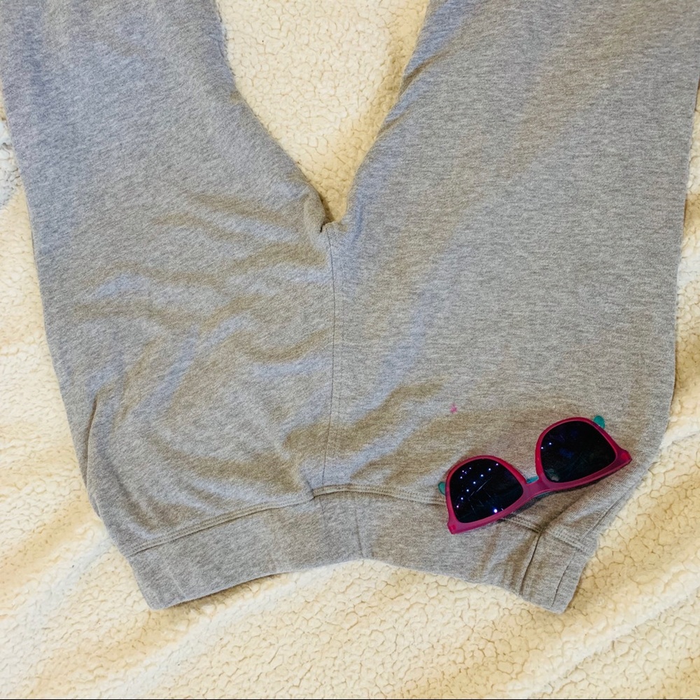 Sweats - Picture 8 of 8